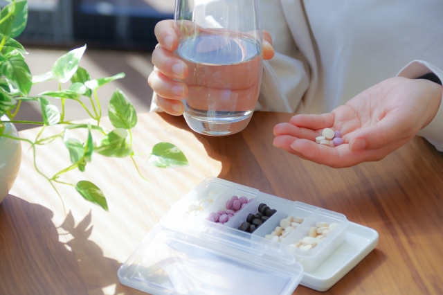 サプリメント、薬、対症療法